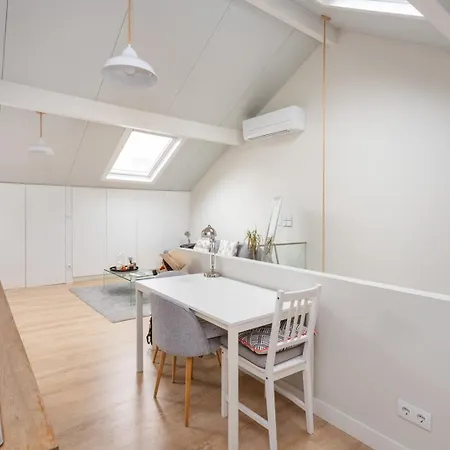 Апартаменты Modern Loft In Principe Real - Aircon | By Airnest Лиссабон