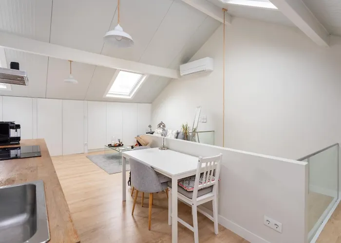 Appartamento Modern Loft In Principe Real - Aircon | By Airnest Lisbona