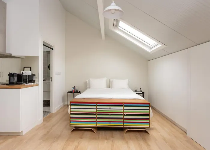 Appartamento Modern Loft In Principe Real - Aircon | By Airnest *