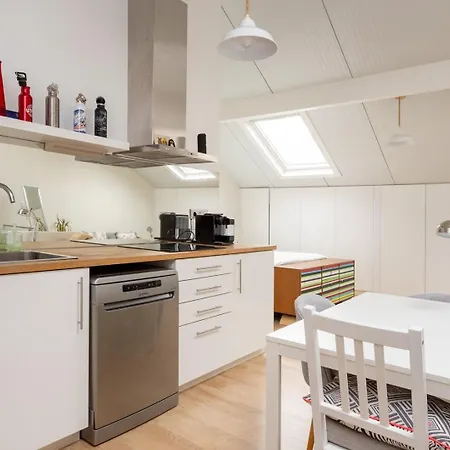 Modern Loft In Principe Real - Aircon | By Airnest * Lisbon