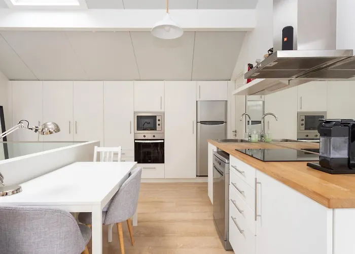 Modern Loft In Principe Real - Aircon | By Airnest Lisboa