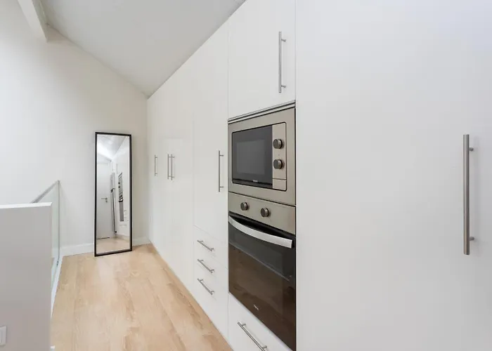 Modern Loft In Principe Real - Aircon | By Airnest Apartment